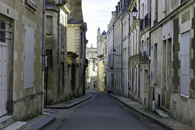 Huissier Poitiers